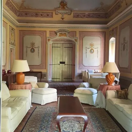 Oda ve Kahvaltı La Cascina Grossa 4*